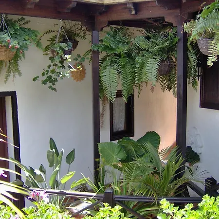 Апартаменты Guenstiges An Der Strasse